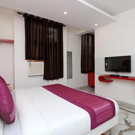 Hotel Leo Continental นิวเดลี ภายนอก รูปภาพ