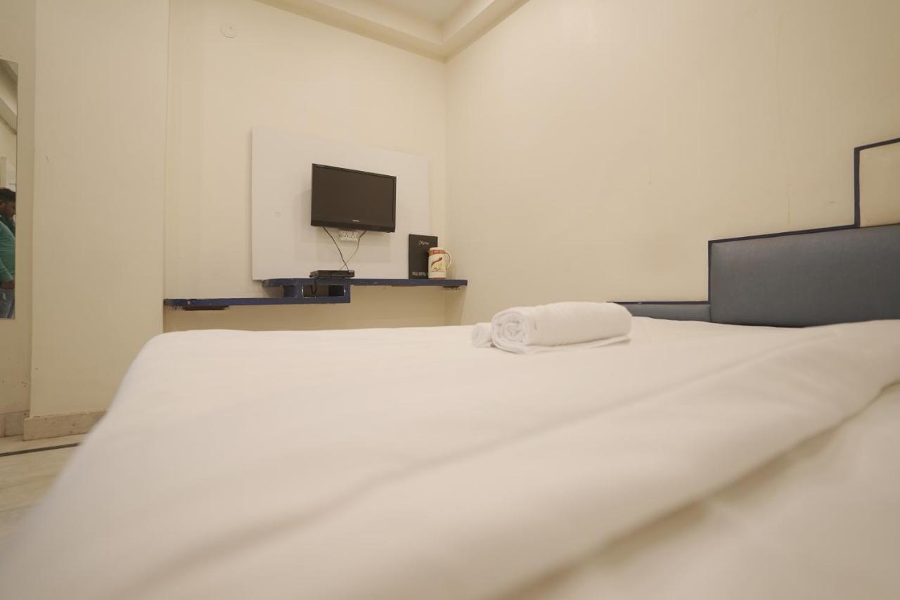 Hotel Leo Continental นิวเดลี ภายนอก รูปภาพ