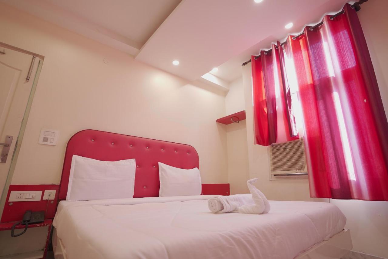Hotel Leo Continental นิวเดลี ภายนอก รูปภาพ