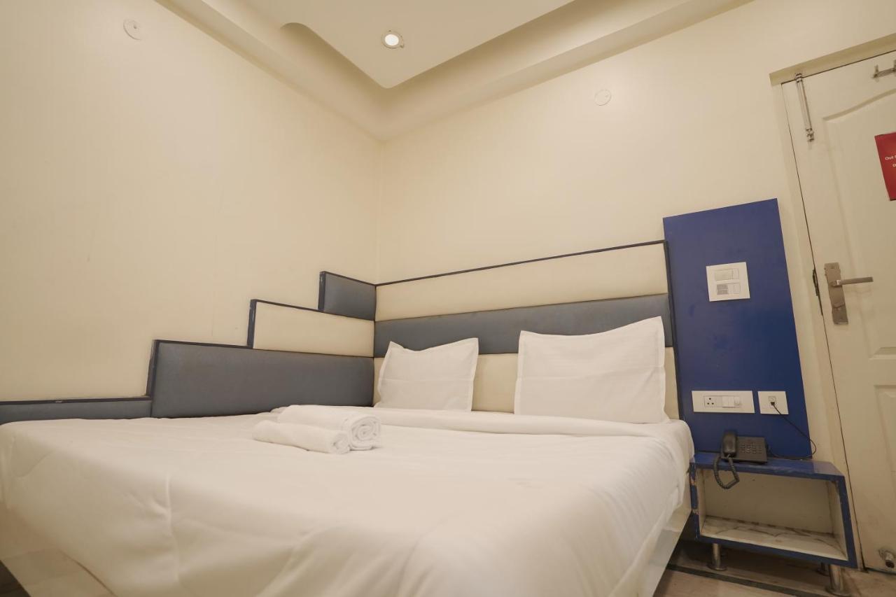 Hotel Leo Continental นิวเดลี ภายนอก รูปภาพ