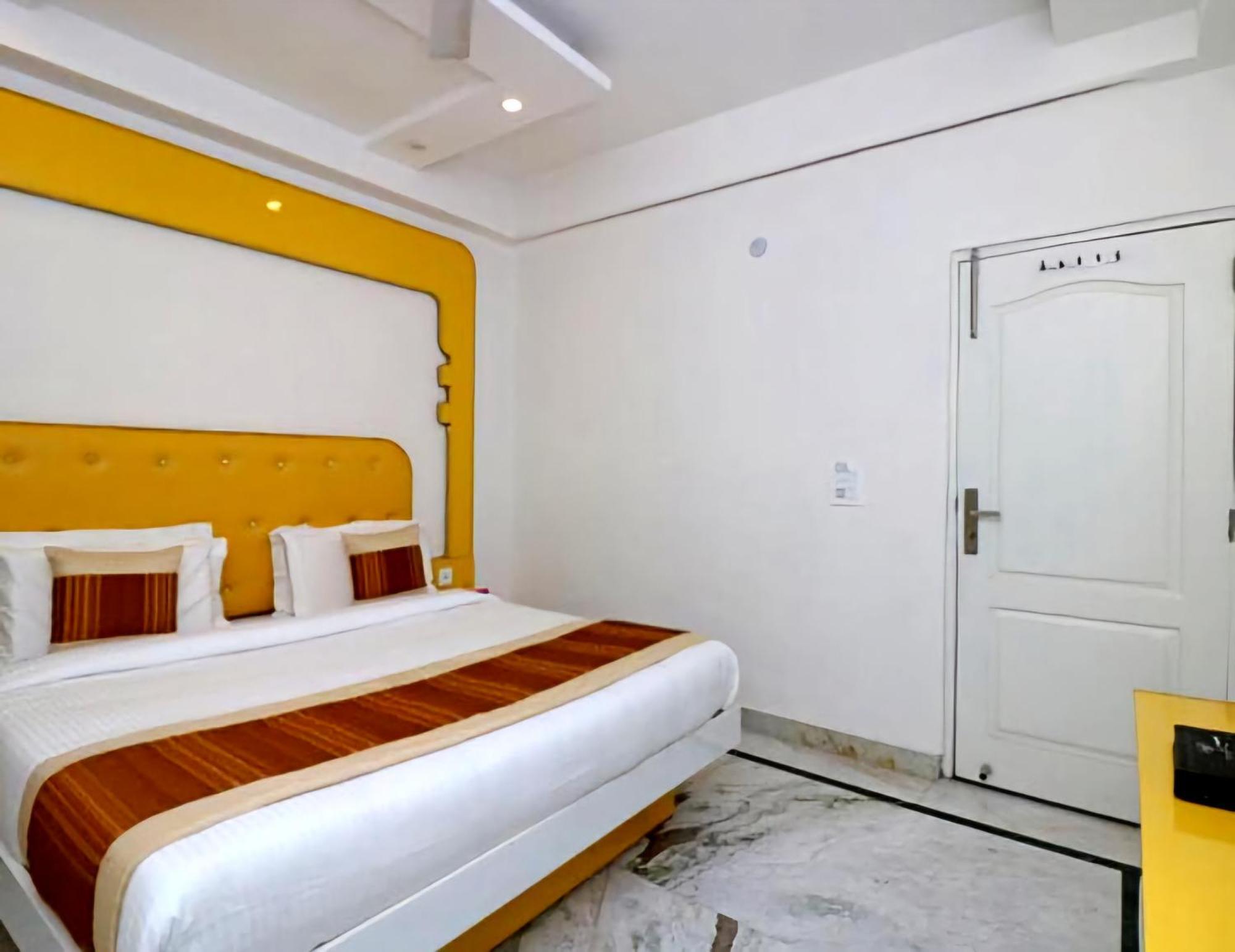 Hotel Leo Continental นิวเดลี ภายนอก รูปภาพ