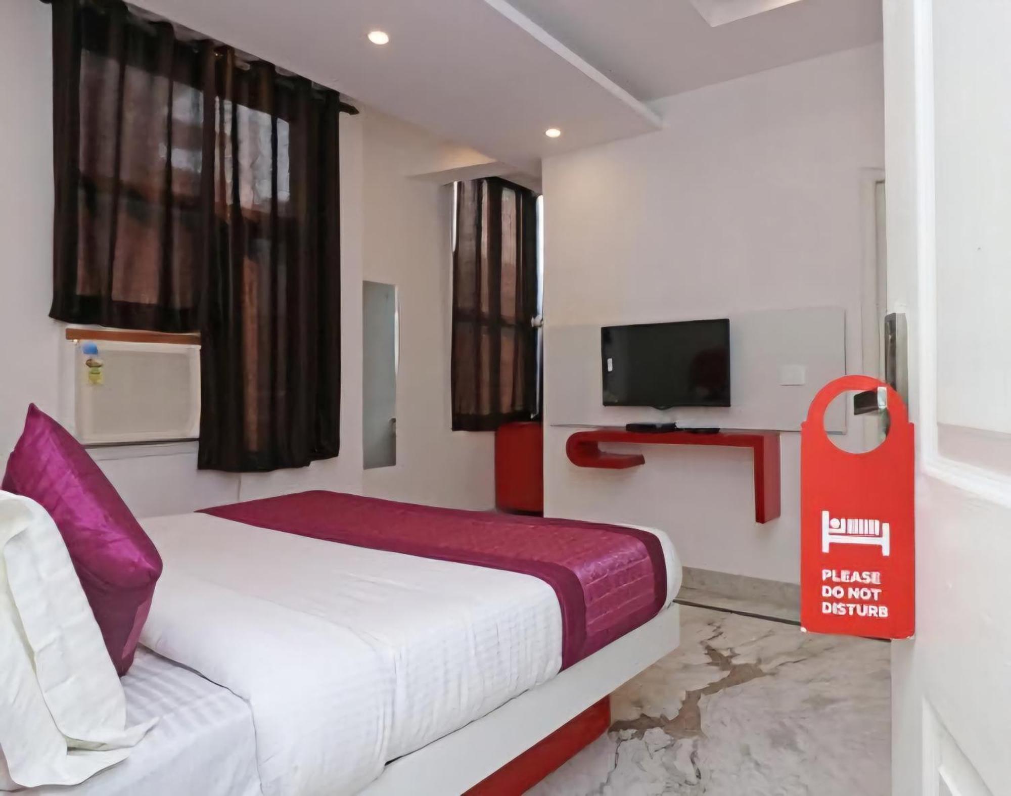 Hotel Leo Continental นิวเดลี ภายนอก รูปภาพ