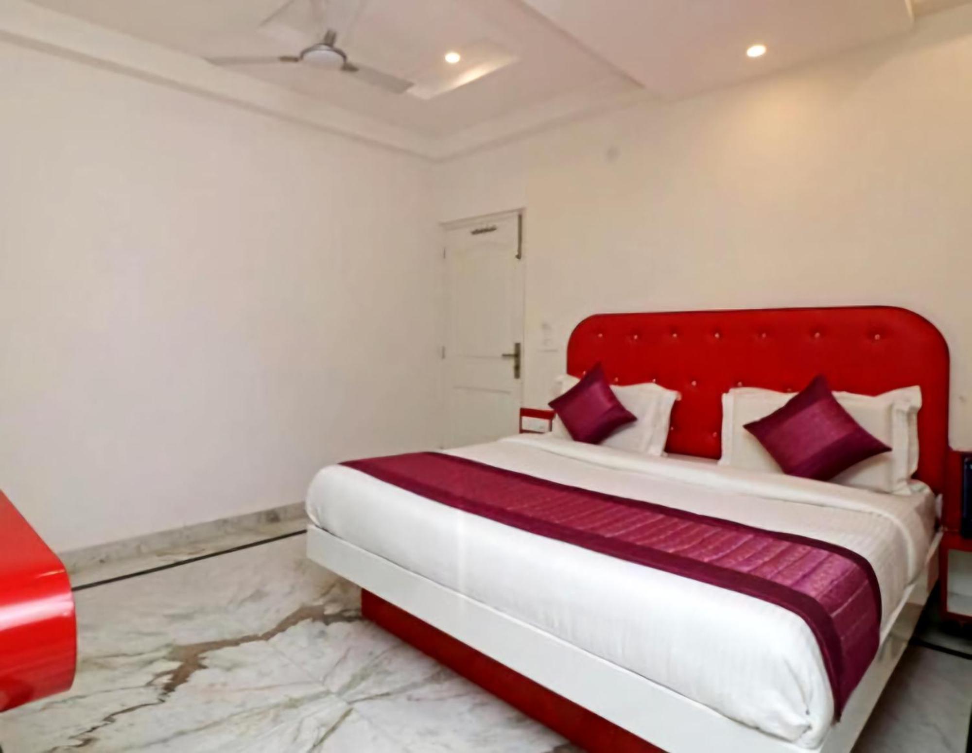 Hotel Leo Continental นิวเดลี ภายนอก รูปภาพ